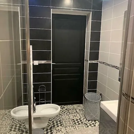 Manifique Maison T2 50m2 Atypique Wifi & Parking Privee * Oullins